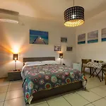 Marina Resart Rooms & Suite